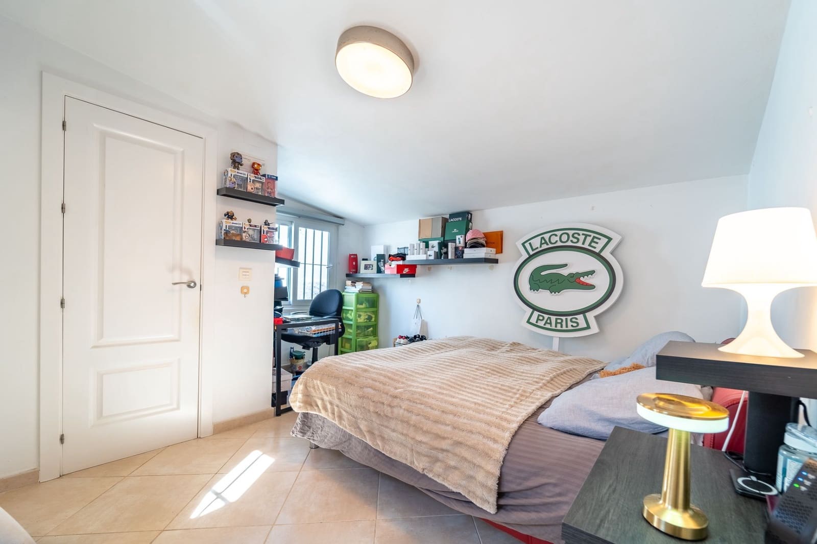 5 makuuhuone Huvila myytävänä paikassa Marbella mukana uima-altaan 
autotalli - 1 750 000 € (Ref: 9625317)