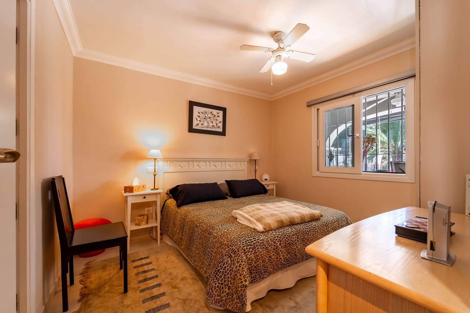 5 makuuhuone Huvila myytävänä paikassa Marbella mukana uima-altaan 
autotalli - 1 750 000 € (Ref: 9625317)