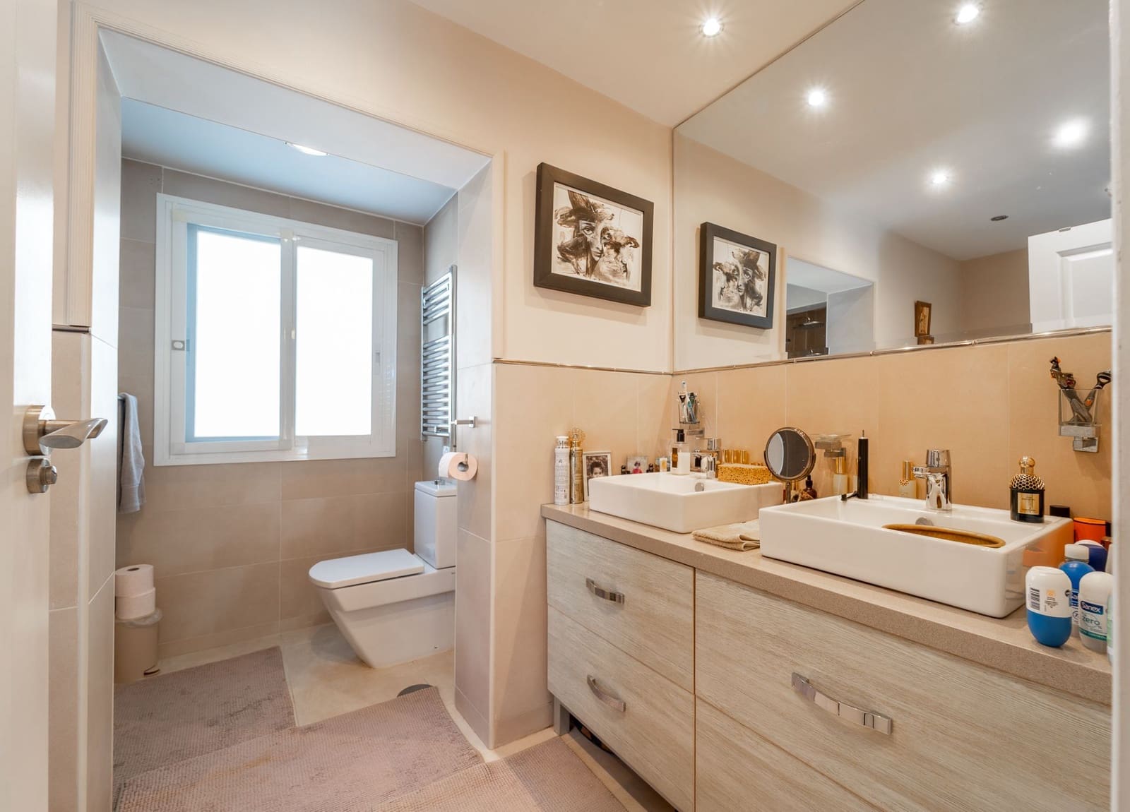 5 makuuhuone Huvila myytävänä paikassa Marbella mukana uima-altaan 
autotalli - 1 750 000 € (Ref: 9625317)