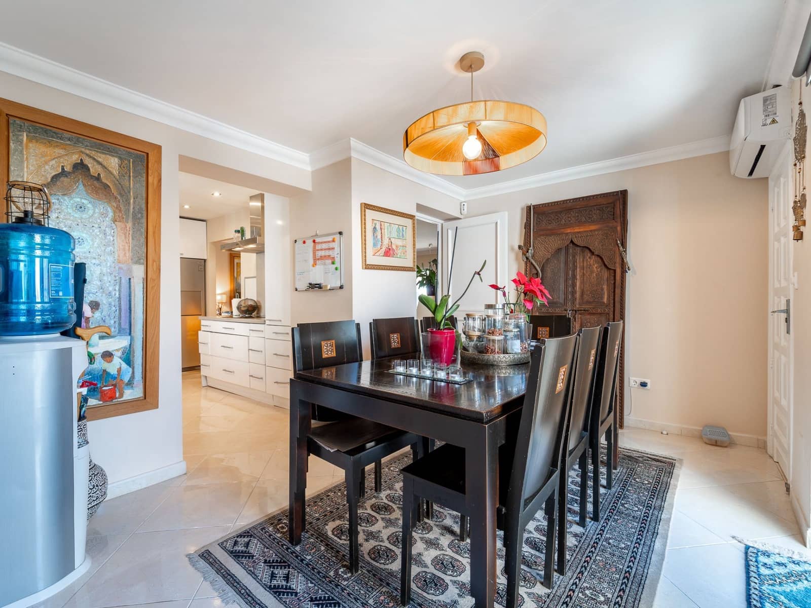 5 makuuhuone Huvila myytävänä paikassa Marbella mukana uima-altaan 
autotalli - 1 750 000 € (Ref: 9625317)