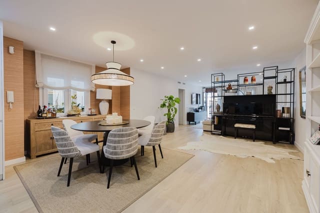 Apartamento de 5 habitaciones en Centro Historico, Málaga ciudad en venta - 910.000 € (Ref: 9625318)