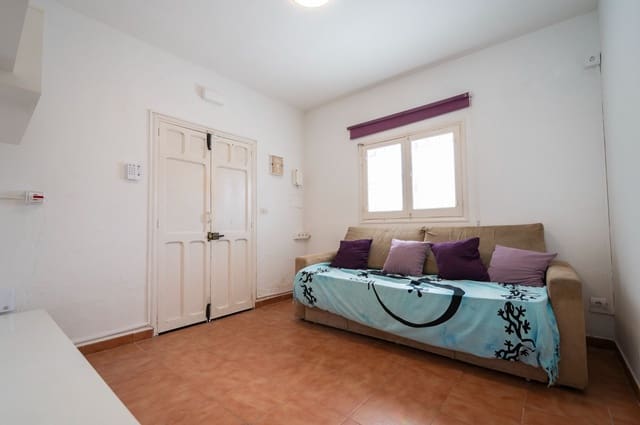 2 makuuhuone Huvila myytävänä paikassa Ibiza kaupunki mukana uima-altaan - 390 000 € (Ref: 9625322)