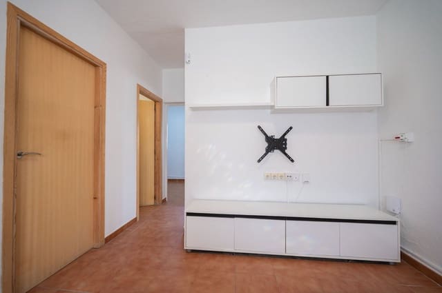 2 makuuhuone Huvila myytävänä paikassa Ibiza kaupunki mukana uima-altaan - 390 000 € (Ref: 9625322)