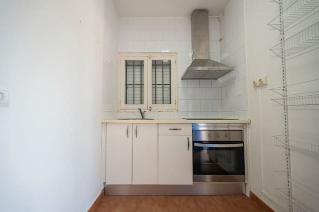 2 makuuhuone Huvila myytävänä paikassa Ibiza kaupunki mukana uima-altaan - 390 000 € (Ref: 9625322)