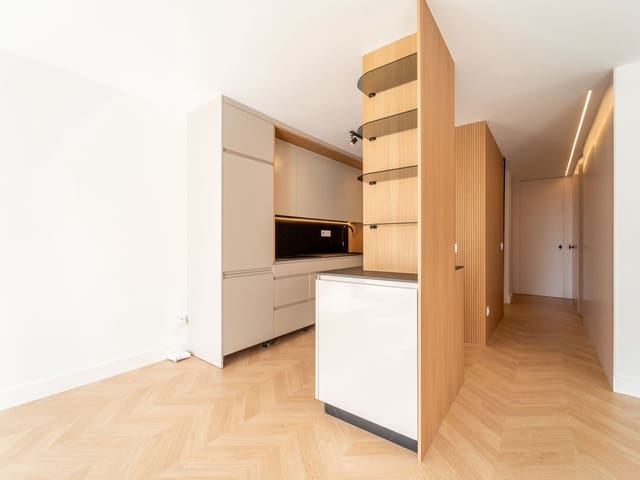 2 makuuhuone Huoneisto myytävänä paikassa La Malagueta, Málaga kaupunki - 930 000 € (Ref: 9625323)