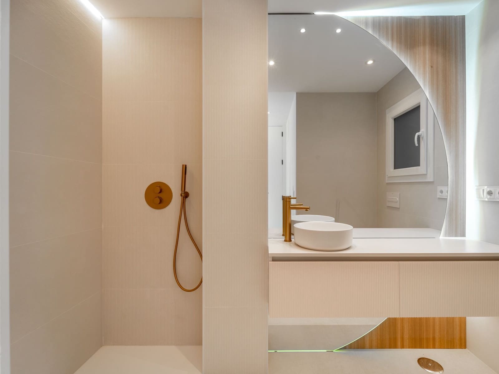 3 bedroom Apartment for sale in Malaga city - € 890,000 (Ref: 9625324)