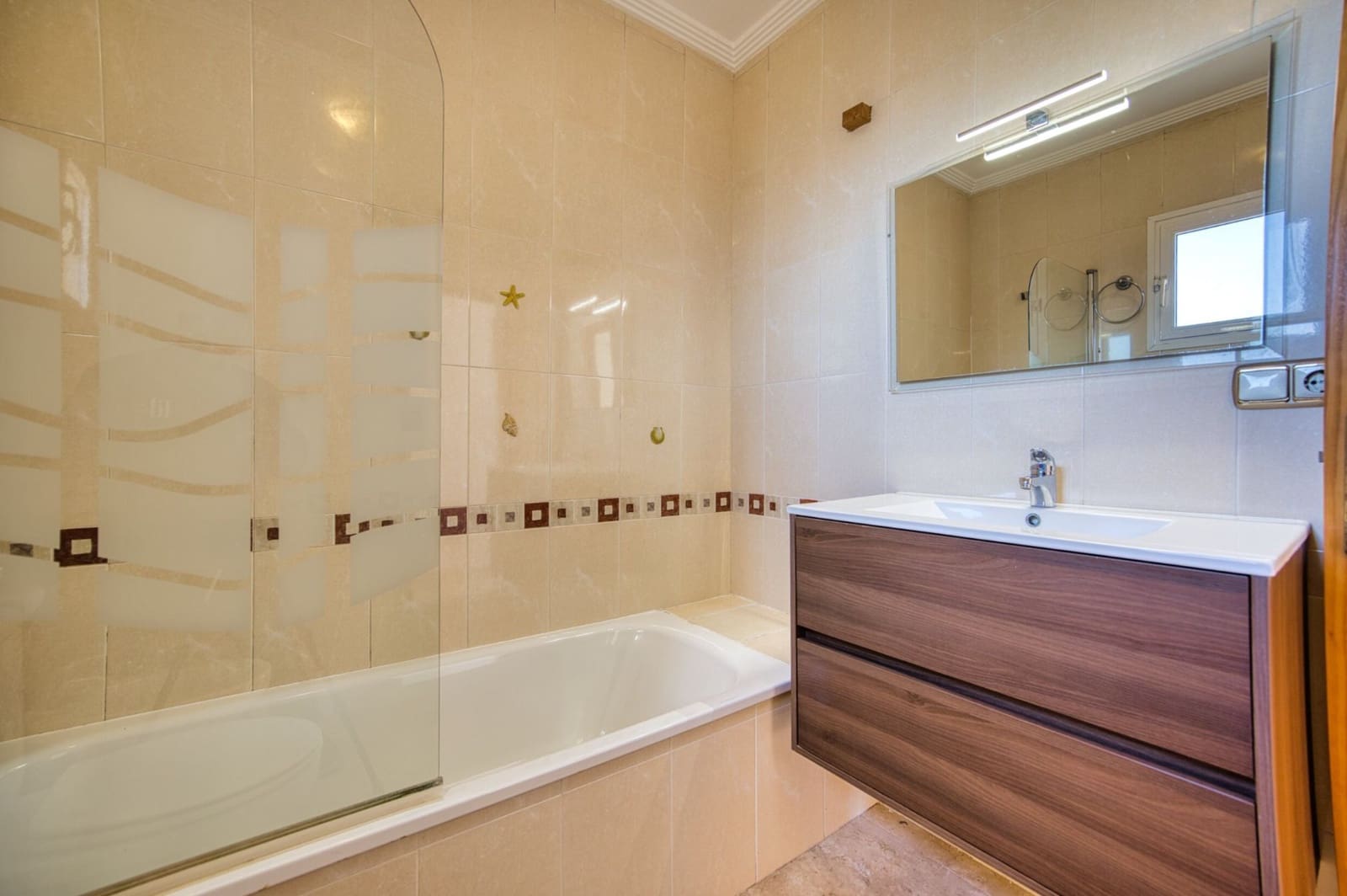 Bungalow de 3 habitaciones en San Fulgencio en venta con piscina garaje - 192.000 € (Ref: 9625325)