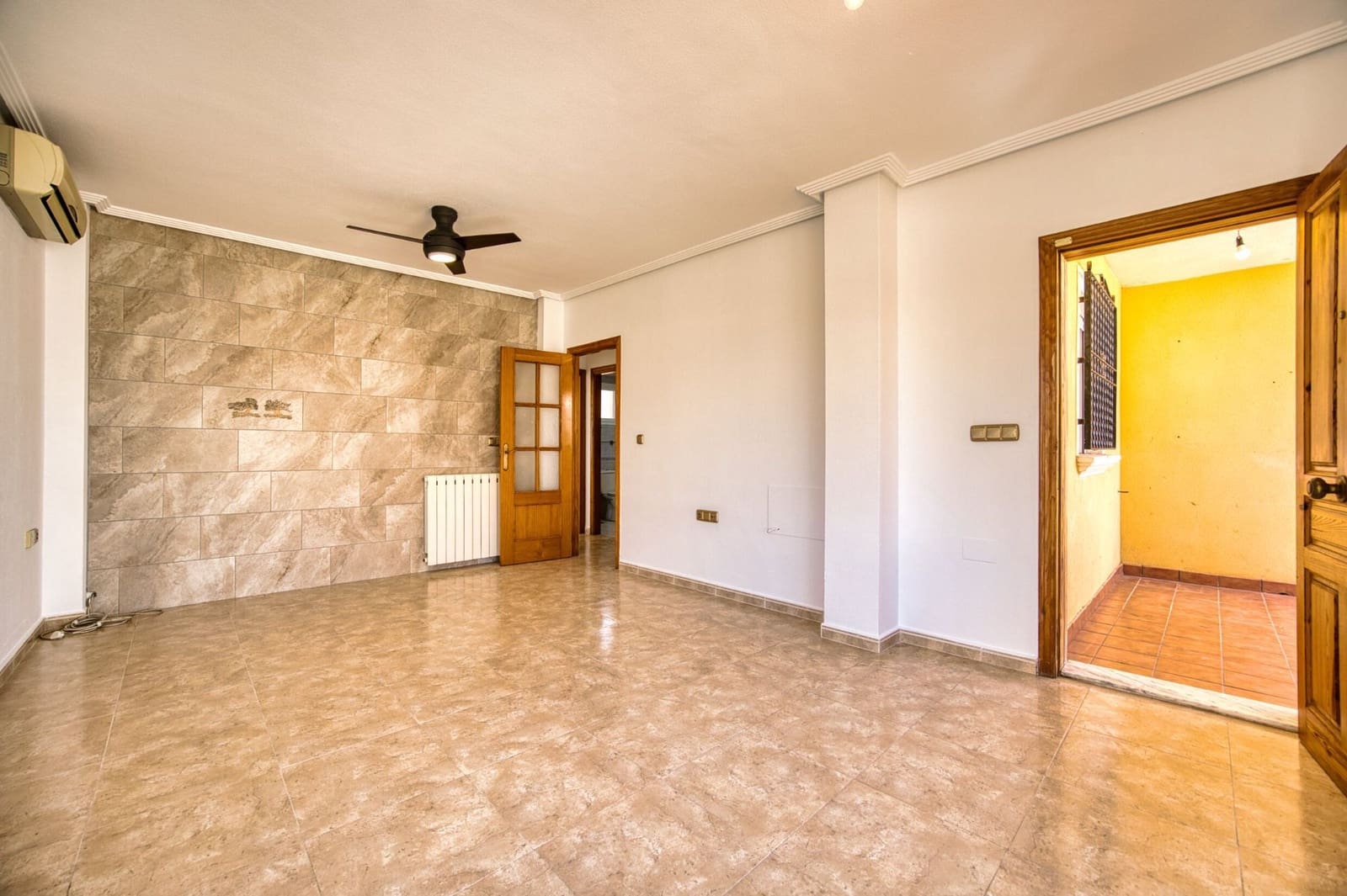 Bungalow de 3 habitaciones en San Fulgencio en venta con piscina garaje - 192.000 € (Ref: 9625325)