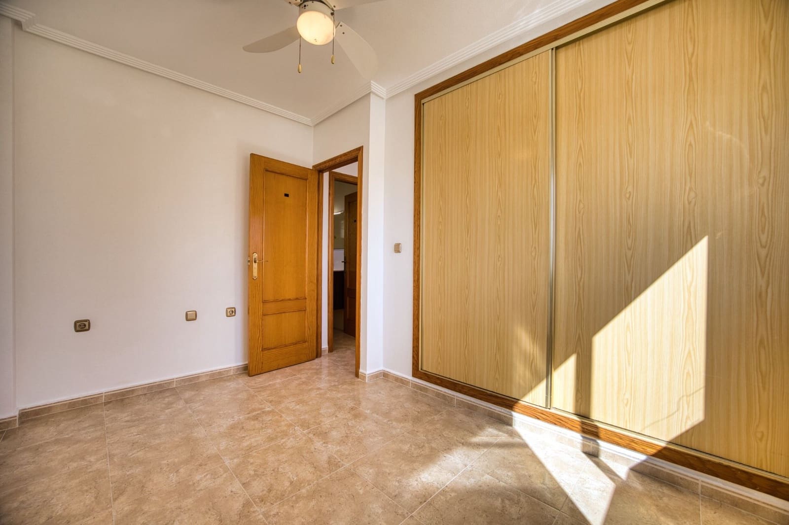 Bungalow de 3 habitaciones en San Fulgencio en venta con piscina garaje - 192.000 € (Ref: 9625325)