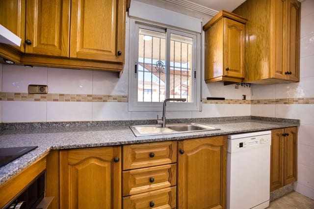 Bungalow de 3 habitaciones en San Fulgencio en venta con piscina garaje - 192.000 € (Ref: 9625325)