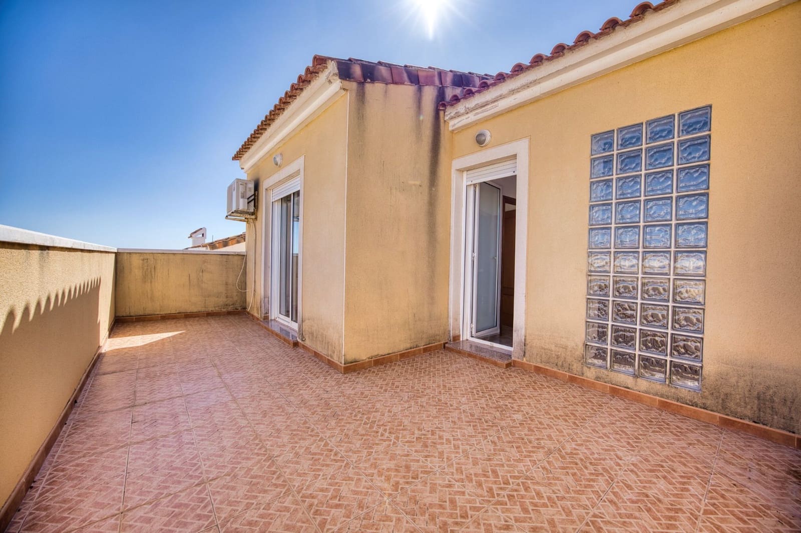 Bungalow de 3 habitaciones en San Fulgencio en venta con piscina garaje - 192.000 € (Ref: 9625325)