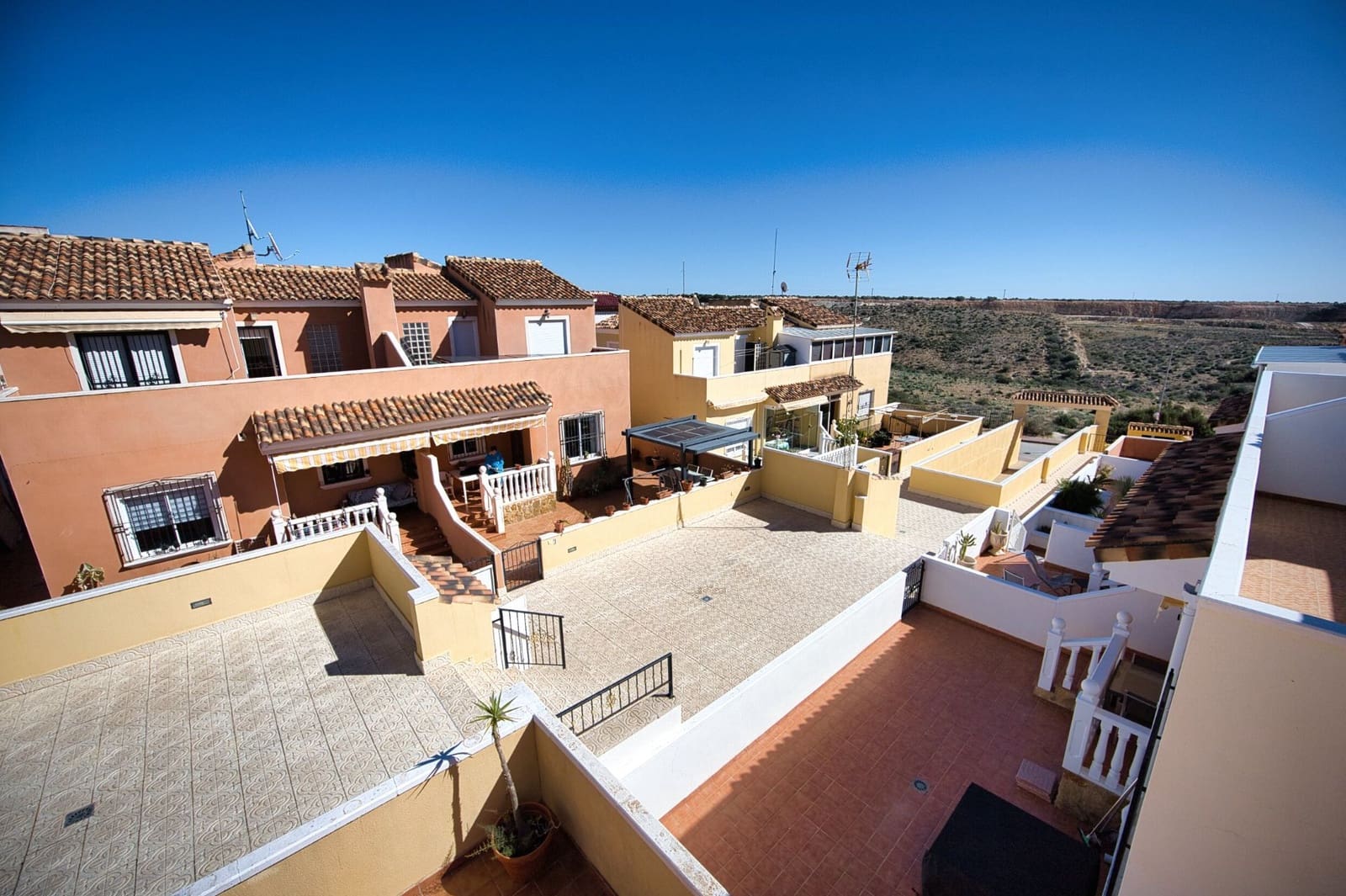 Bungalow de 3 habitaciones en San Fulgencio en venta con piscina garaje - 192.000 € (Ref: 9625325)