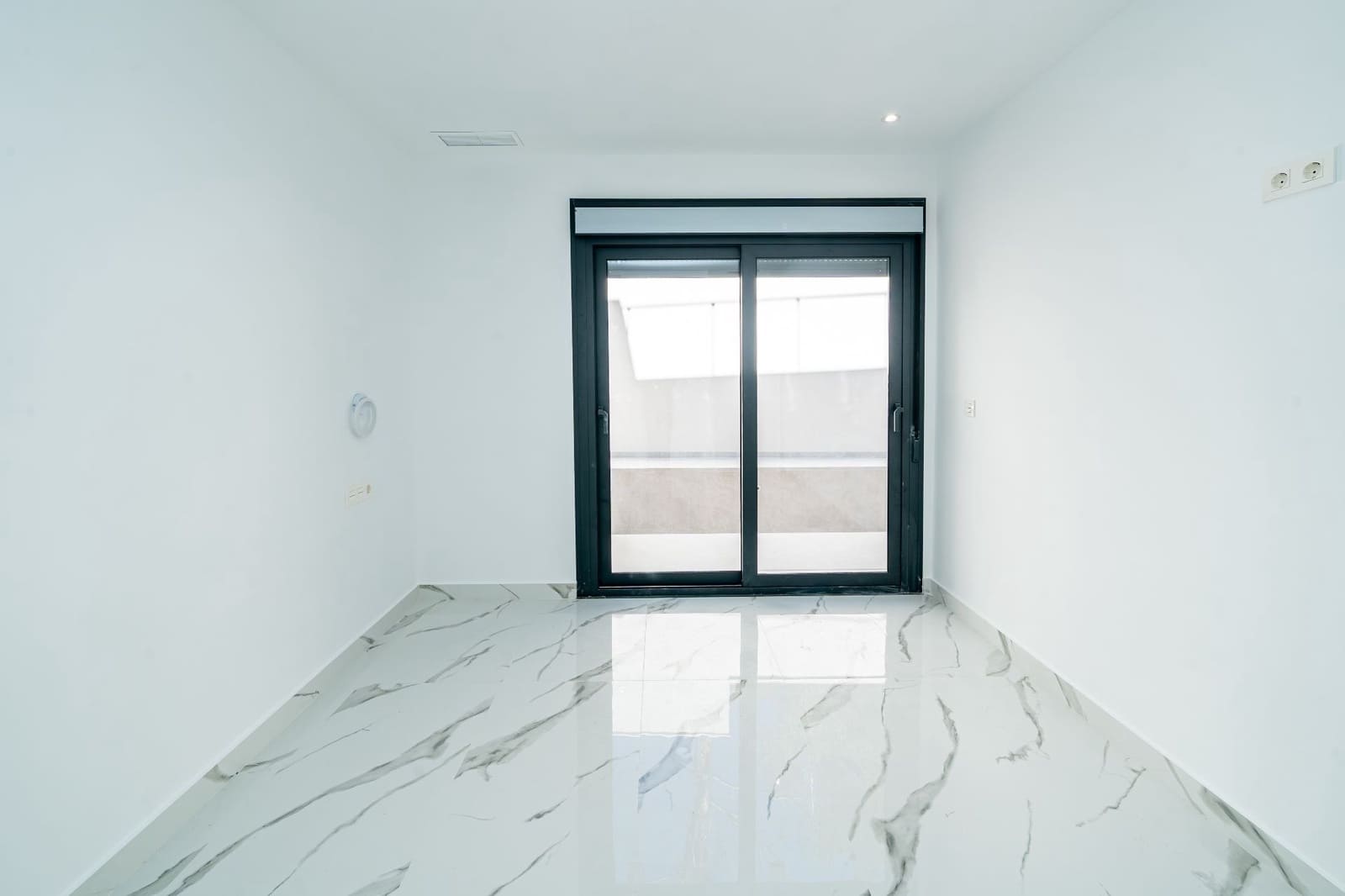 4 Zimmer Villa zu verkaufen in La Nucia mit Pool Garage - 616.000 € (Ref: 9625326)