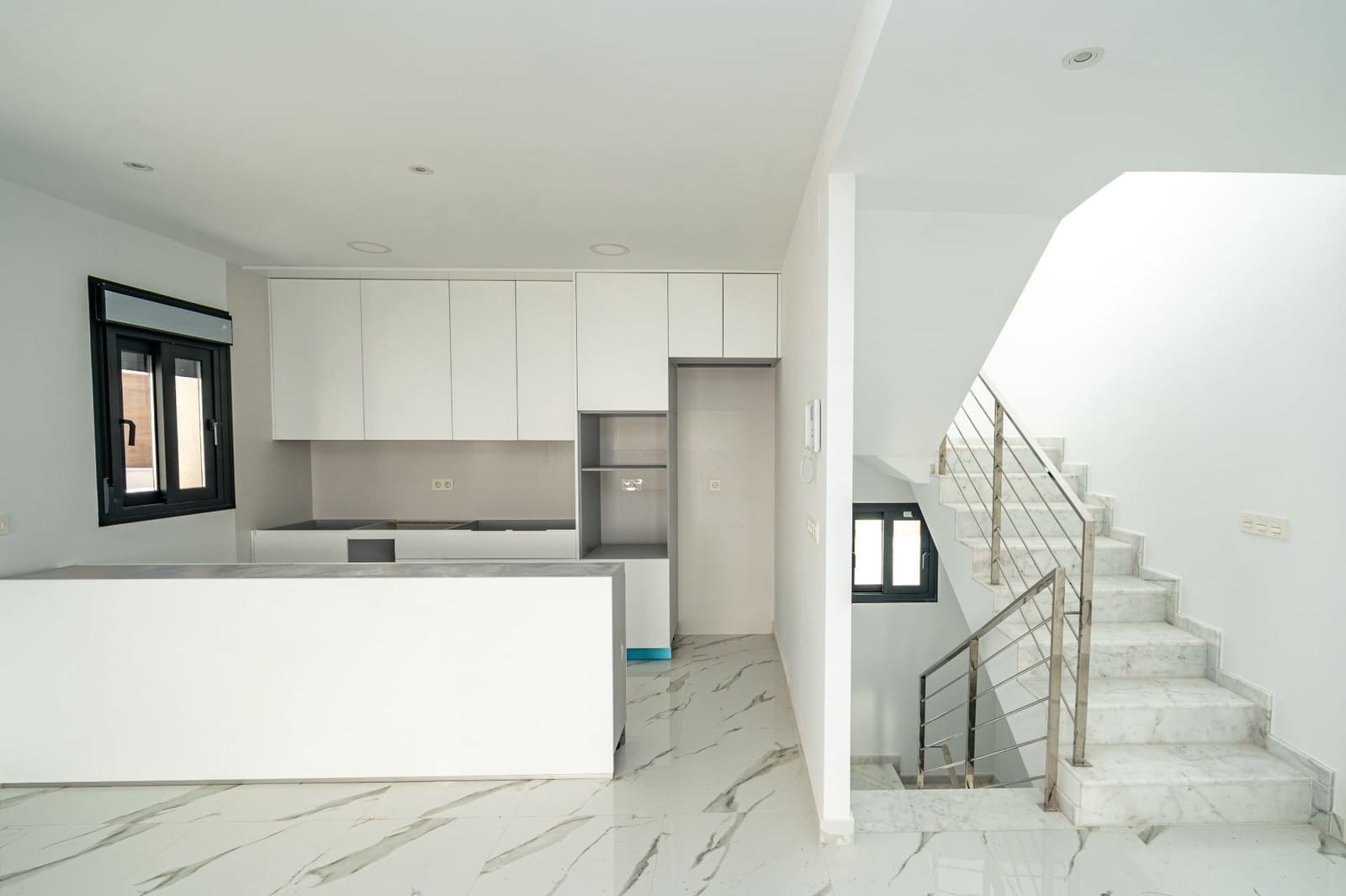 4 Zimmer Villa zu verkaufen in La Nucia mit Pool Garage - 616.000 € (Ref: 9625326)