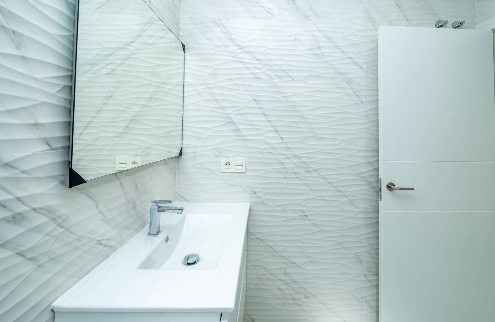 4 Zimmer Villa zu verkaufen in La Nucia mit Pool Garage - 616.000 € (Ref: 9625326)