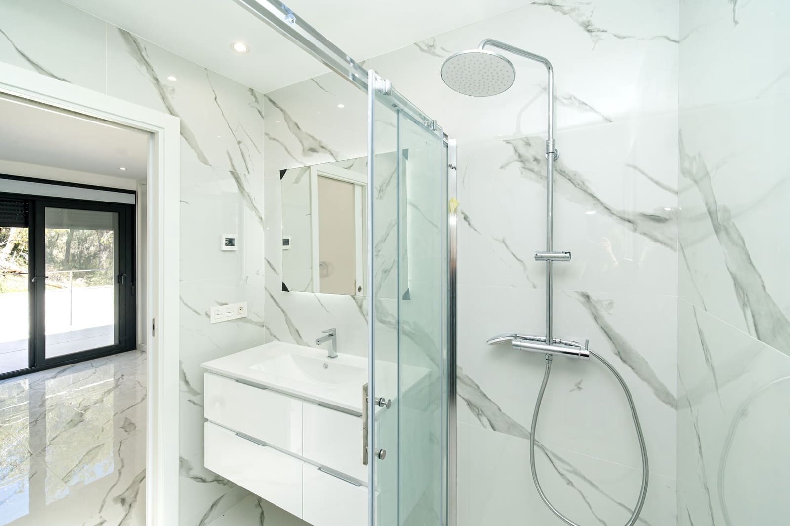 4 Zimmer Villa zu verkaufen in La Nucia mit Pool Garage - 616.000 € (Ref: 9625326)