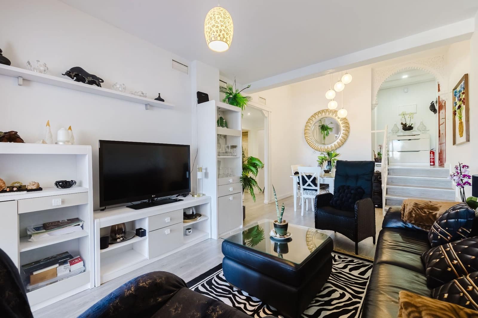 Apartamento de 2 habitaciones en Casares en venta con piscina garaje - 365.000 € (Ref: 9627199)