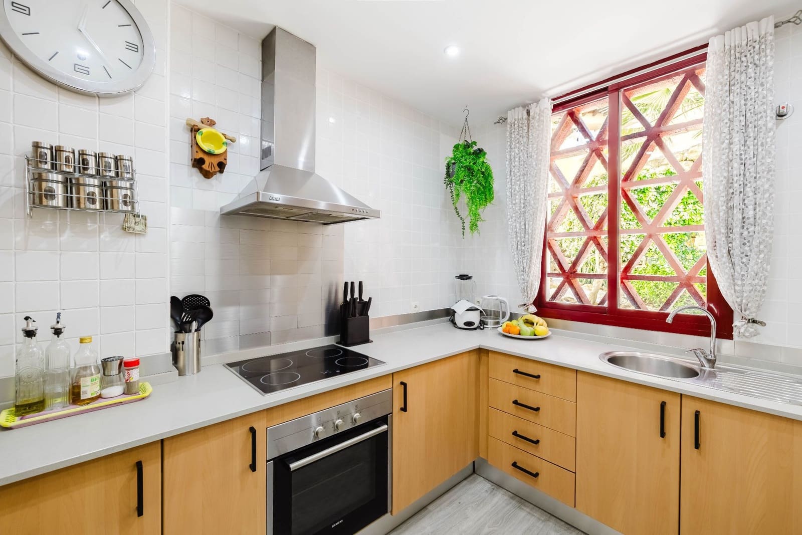 Apartamento de 2 habitaciones en Casares en venta con piscina garaje - 365.000 € (Ref: 9627199)