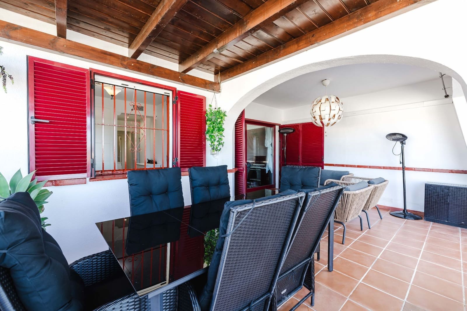 Apartamento de 2 habitaciones en Casares en venta con piscina garaje - 365.000 € (Ref: 9627199)