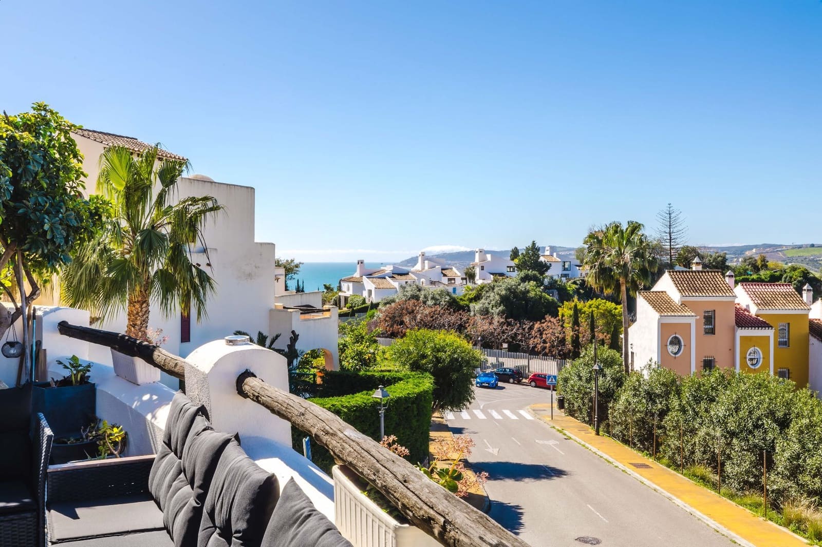 Apartamento de 2 habitaciones en Casares en venta con piscina garaje - 365.000 € (Ref: 9627199)