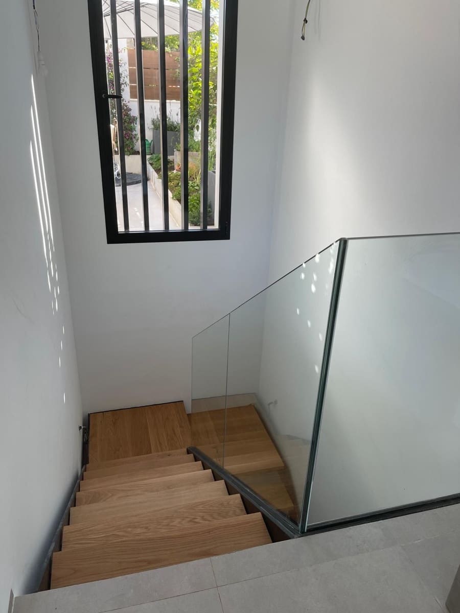 3 makuuhuone Huvila myytävänä paikassa Santa Eulalia / Santa Eularia mukana uima-altaan 
autotalli - 1 790 000 € (Ref: 9627200)