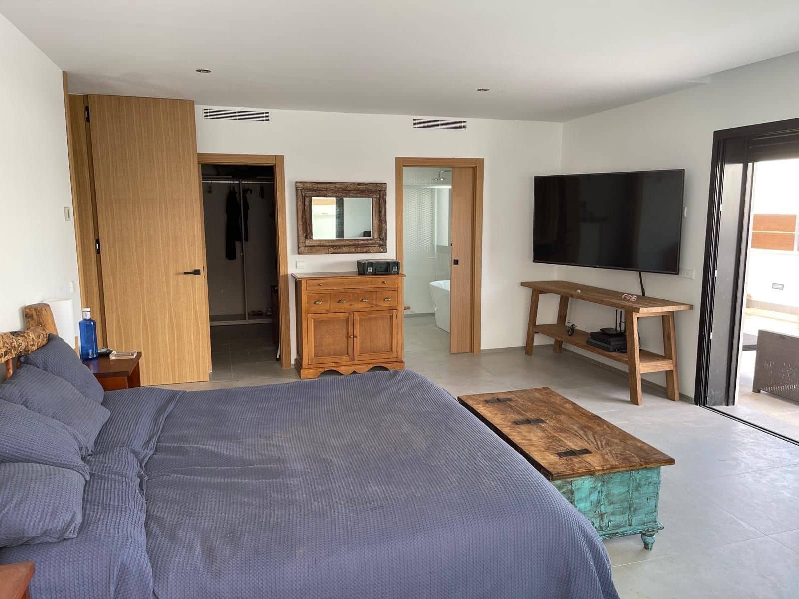 3 makuuhuone Huvila myytävänä paikassa Santa Eulalia / Santa Eularia mukana uima-altaan 
autotalli - 1 790 000 € (Ref: 9627200)