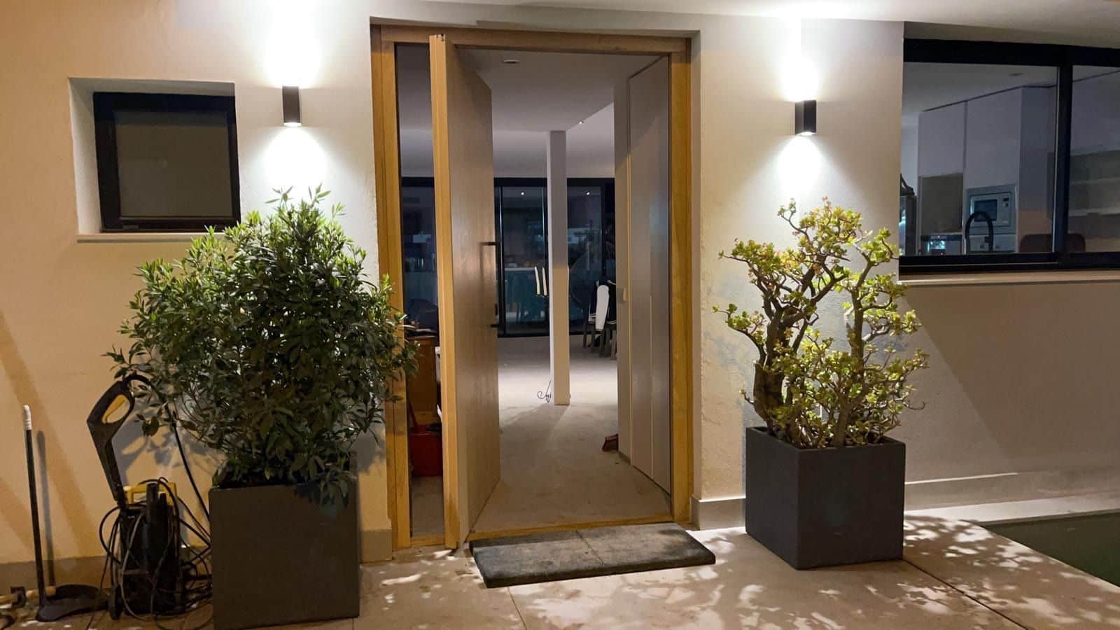 3 makuuhuone Huvila myytävänä paikassa Santa Eulalia / Santa Eularia mukana uima-altaan 
autotalli - 1 790 000 € (Ref: 9627200)