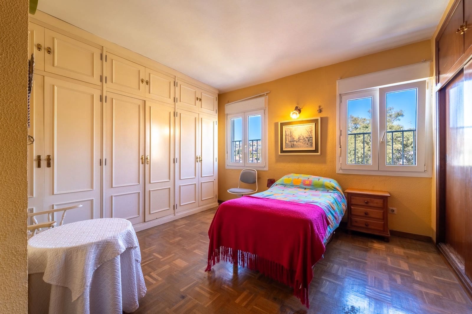 4 bedroom Apartment for sale in Malaga city with pool garage - € 1,100,000 (Ref: 9627201)