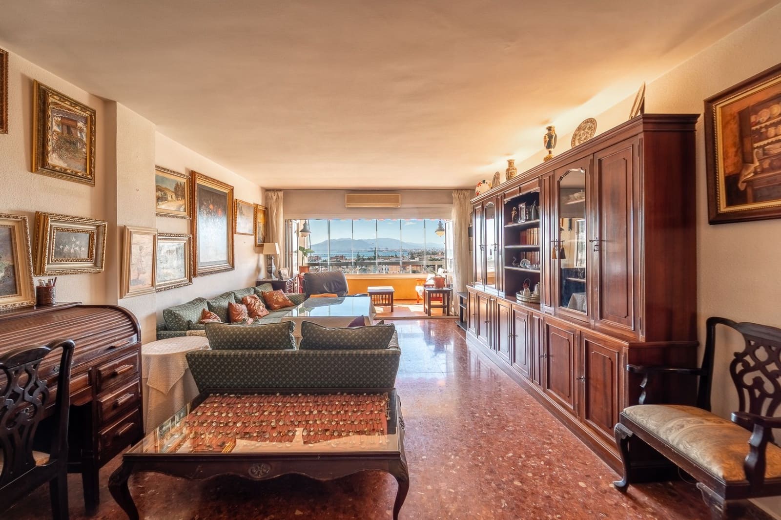 4 bedroom Apartment for sale in Malaga city with pool garage - € 1,100,000 (Ref: 9627201)