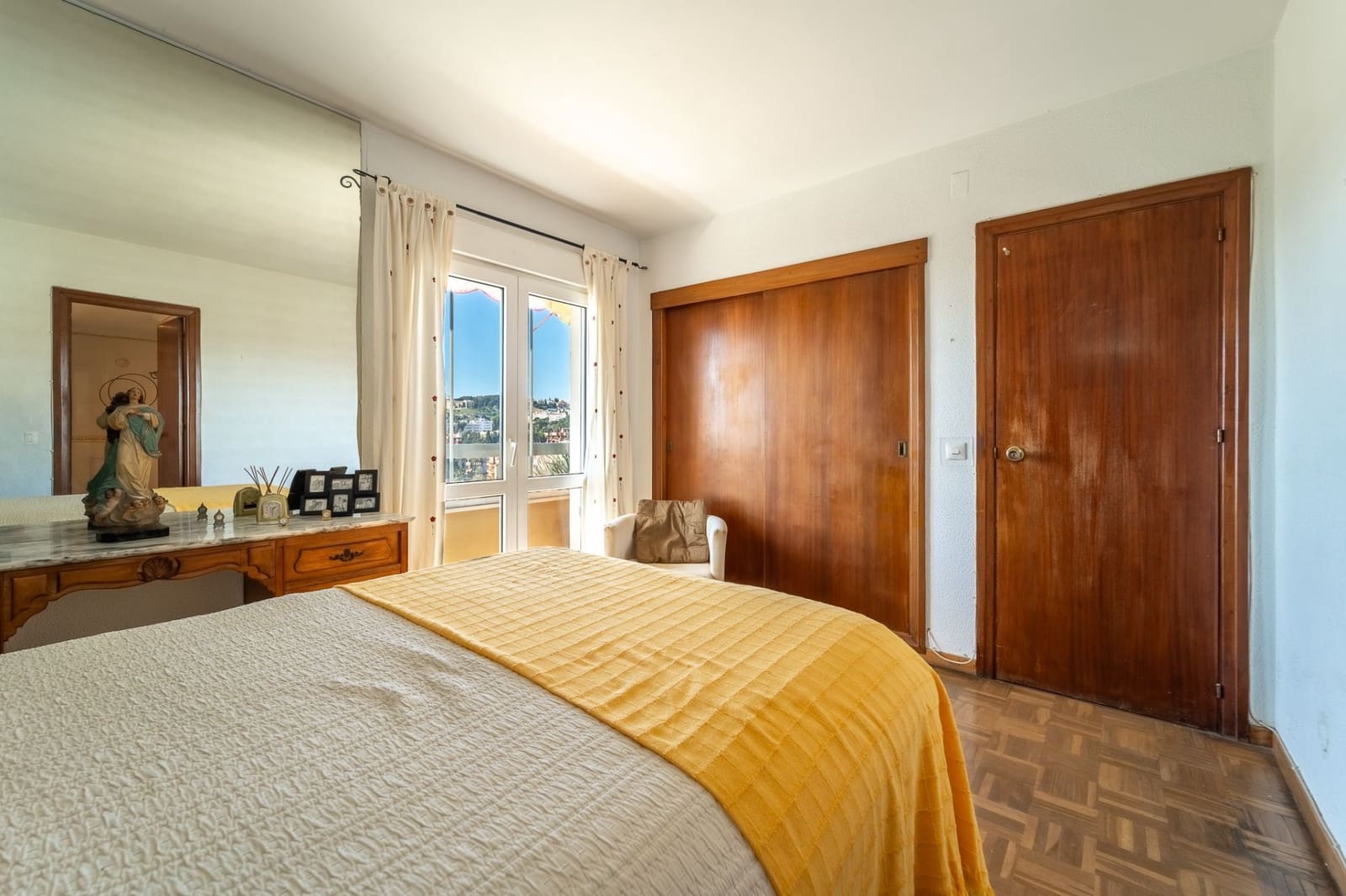 4 bedroom Apartment for sale in Malaga city with pool garage - € 1,100,000 (Ref: 9627201)