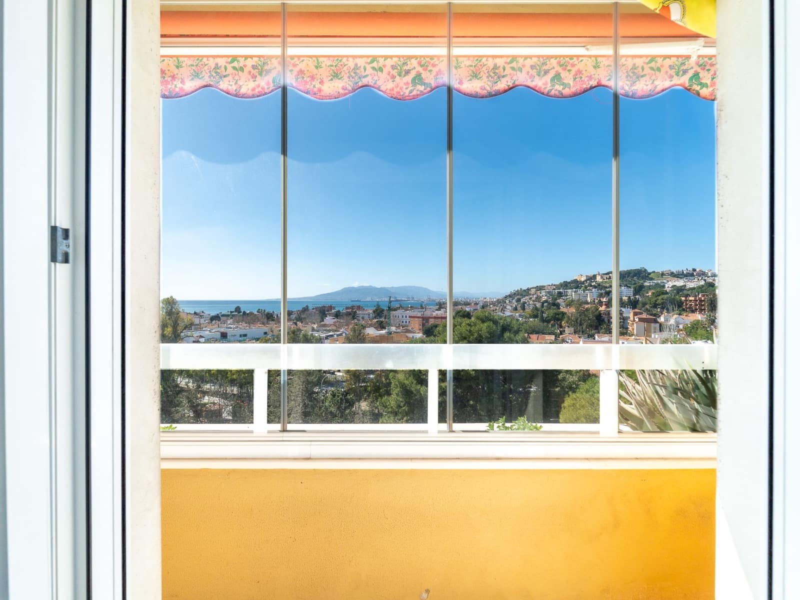 4 bedroom Apartment for sale in Malaga city with pool garage - € 1,100,000 (Ref: 9627201)