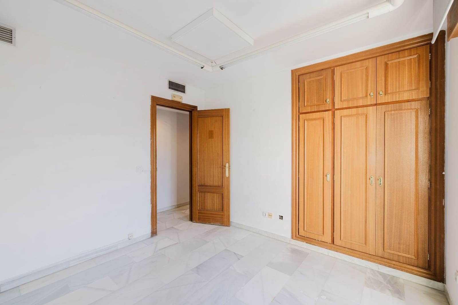 Apartamento de 3 habitaciones en Málaga ciudad en venta - 375.000 € (Ref: 9627202)