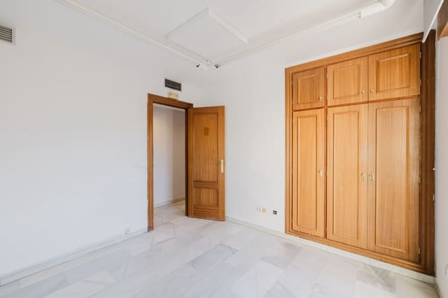 Apartamento de 3 habitaciones en Málaga ciudad en venta - 375.000 € (Ref: 9627202)