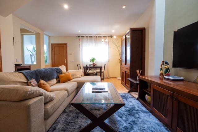 Pareado de 3 habitaciones en Sant Antoni de Portmany en venta con piscina garaje - 810.000 € (Ref: 9627204)