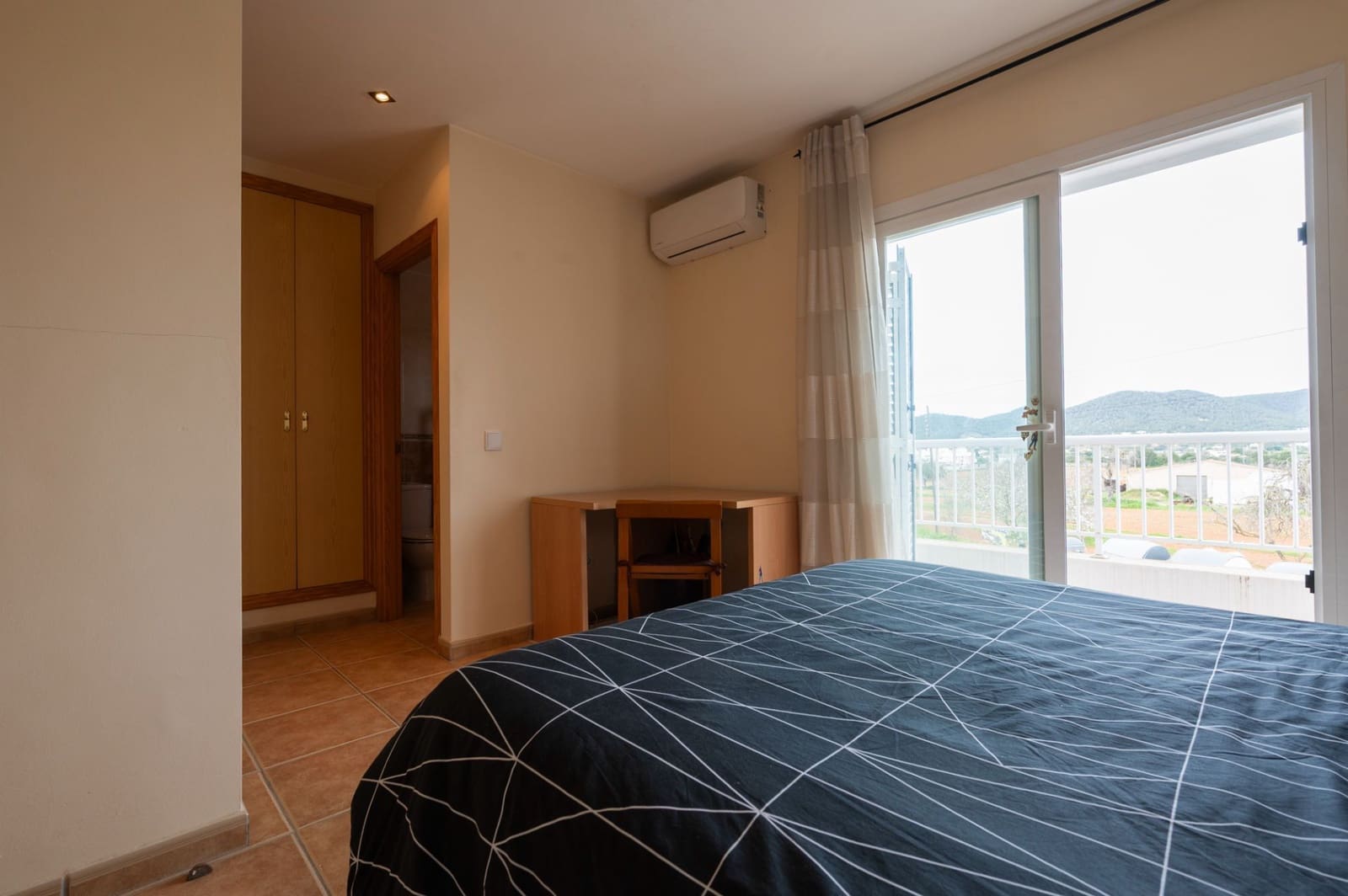 Pareado de 3 habitaciones en Sant Antoni de Portmany en venta con piscina garaje - 810.000 € (Ref: 9627204)