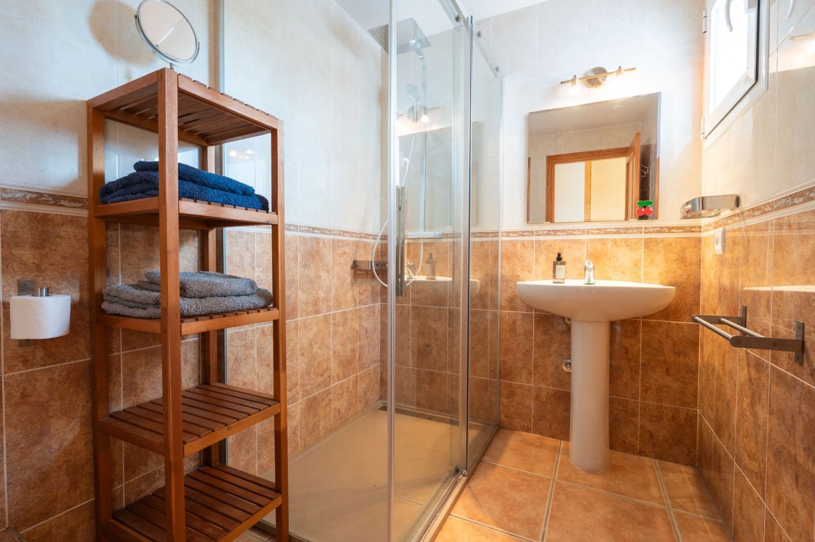 Pareado de 3 habitaciones en Sant Antoni de Portmany en venta con piscina garaje - 810.000 € (Ref: 9627204)