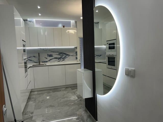 2 quarto Moradia para venda em Benidorm com piscina - 178 500 € (Ref: 9629621)