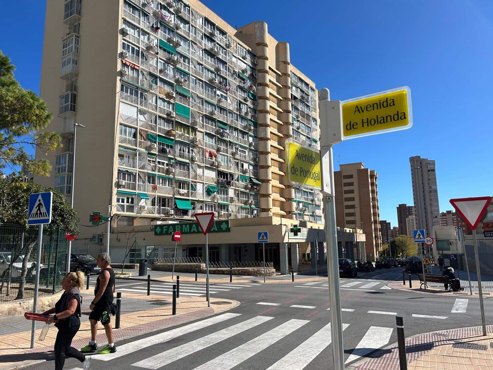 2 quarto Moradia para venda em Benidorm com piscina - 178 500 € (Ref: 9629621)