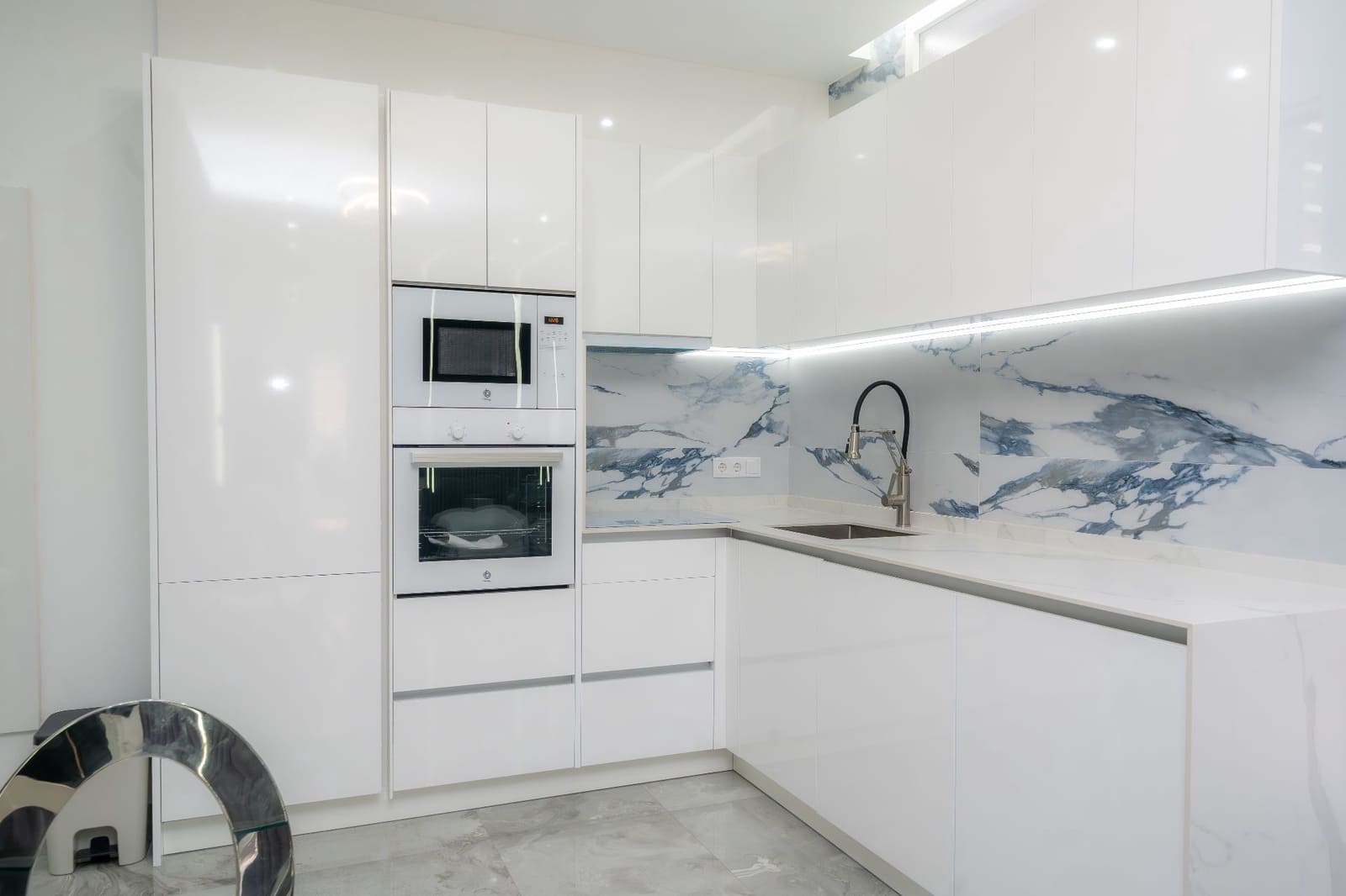 2 chambre Villa/Maison à vendre à Benidorm avec piscine - 178 500 € (Ref: 9629621)