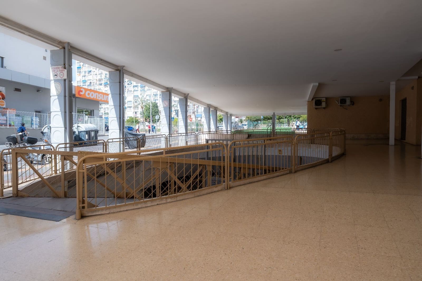 2 chambre Villa/Maison à vendre à Benidorm avec piscine - 178 500 € (Ref: 9629621)