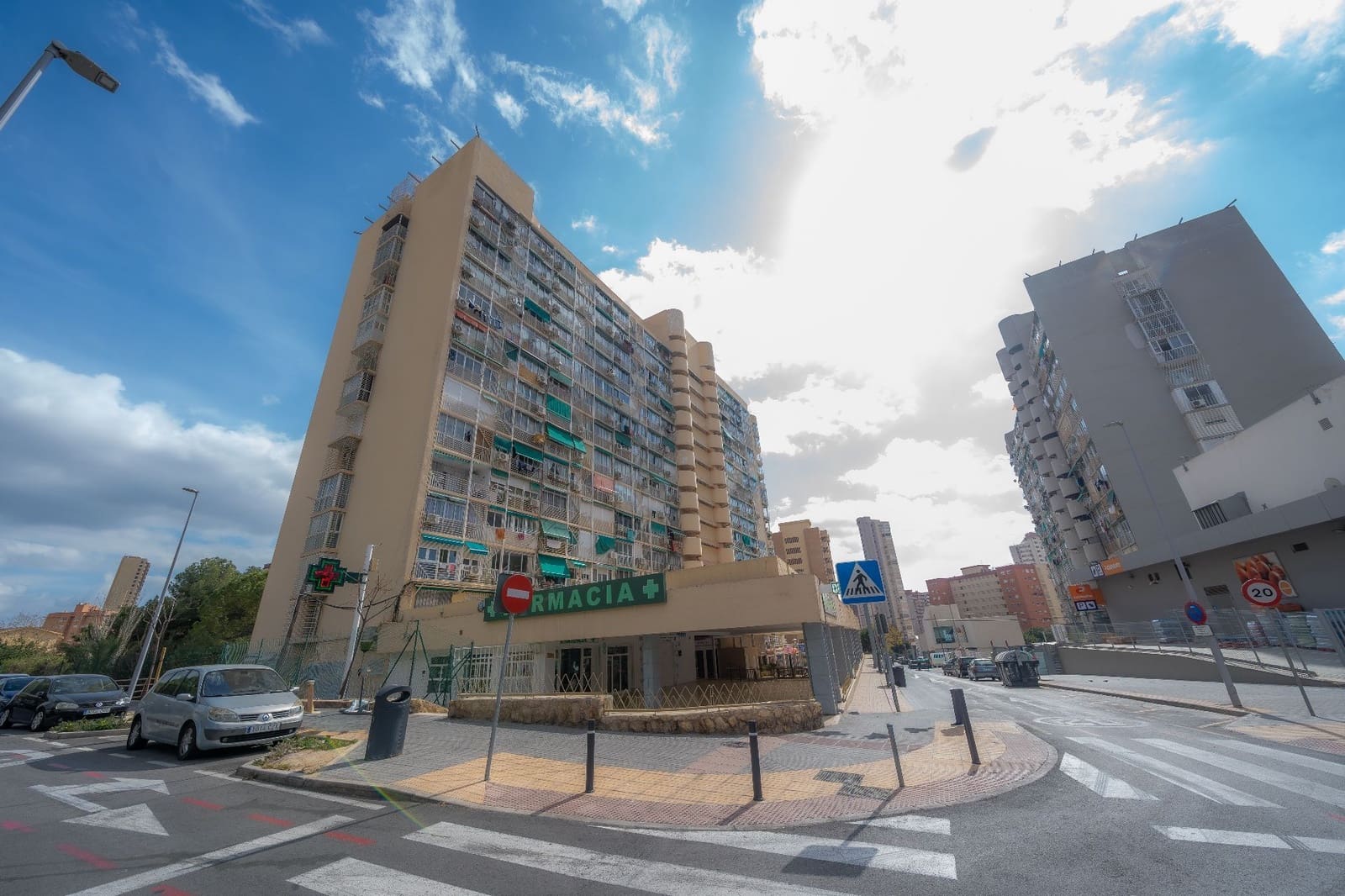 2 chambre Villa/Maison à vendre à Benidorm avec piscine - 178 500 € (Ref: 9629621)