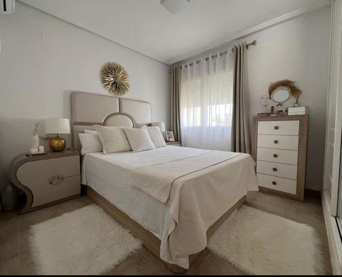 2 makuuhuone Paritalo myytävänä paikassa El Campello mukana uima-altaan 
autotalli - 550 000 € (Ref: 9629622)