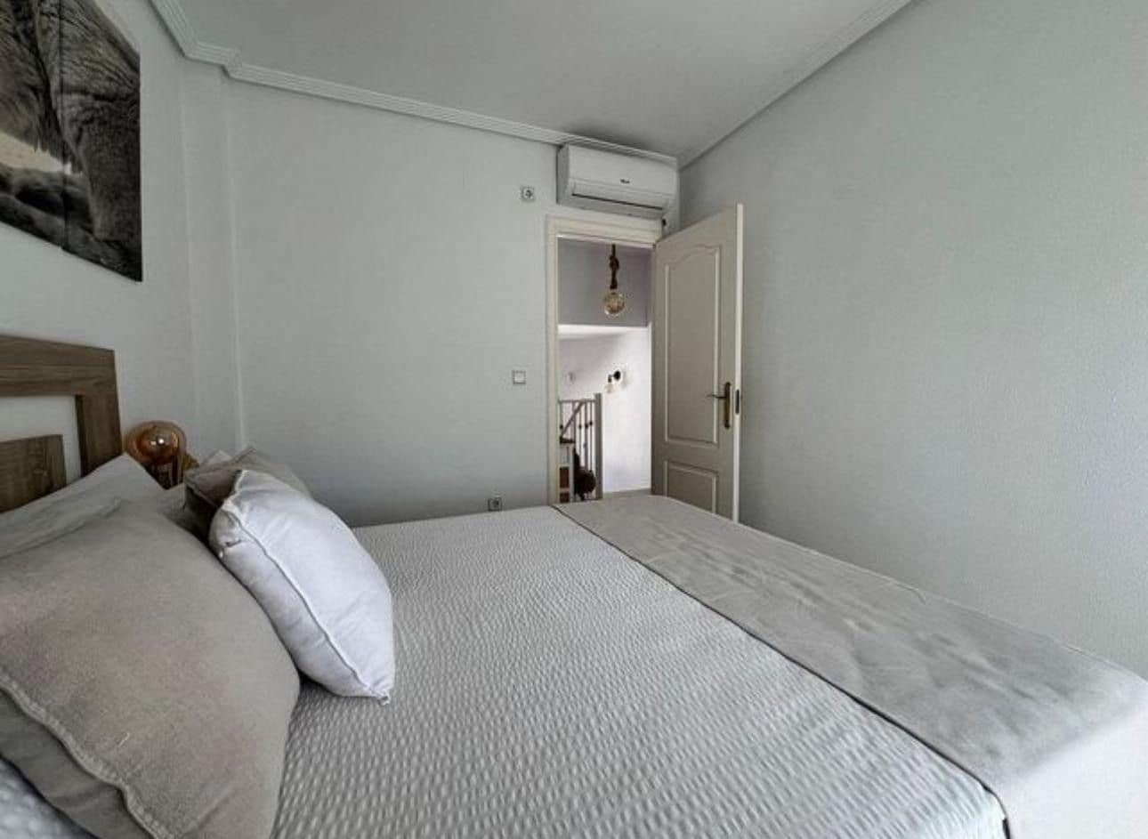 2 makuuhuone Paritalo myytävänä paikassa El Campello mukana uima-altaan 
autotalli - 550 000 € (Ref: 9629622)