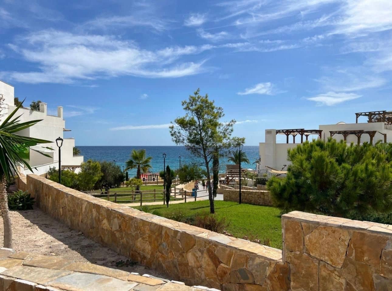 2 makuuhuone Paritalo myytävänä paikassa El Campello mukana uima-altaan 
autotalli - 550 000 € (Ref: 9629622)