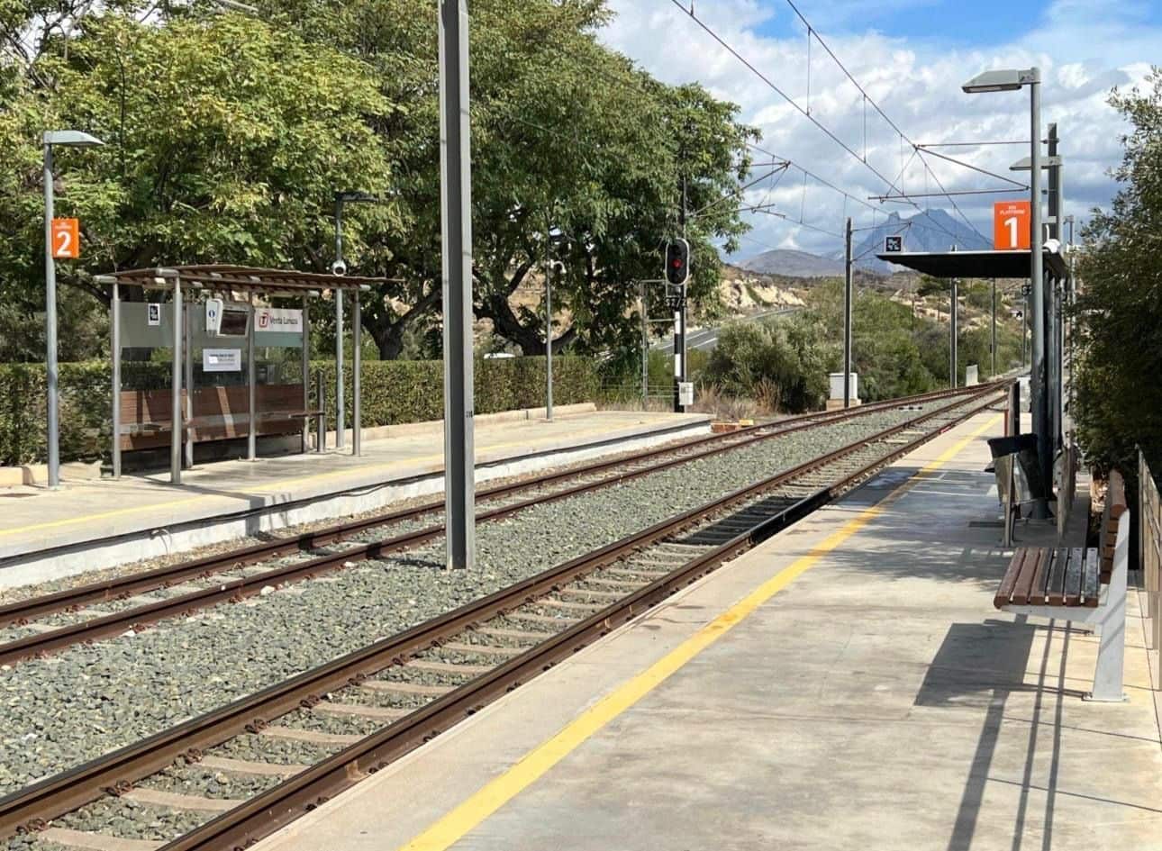 2 makuuhuone Paritalo myytävänä paikassa El Campello mukana uima-altaan 
autotalli - 550 000 € (Ref: 9629622)