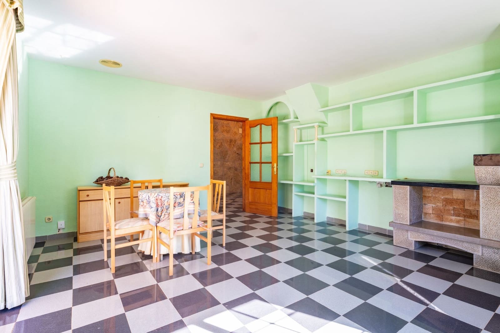 6 slaapkamer Villa te koop in Oropesa  met garage - € 430.000 (Ref: 9629623)