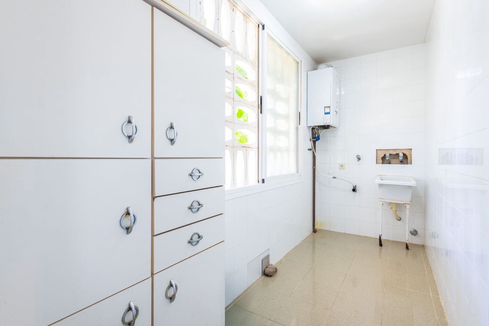 6 slaapkamer Villa te koop in Oropesa  met garage - € 430.000 (Ref: 9629623)