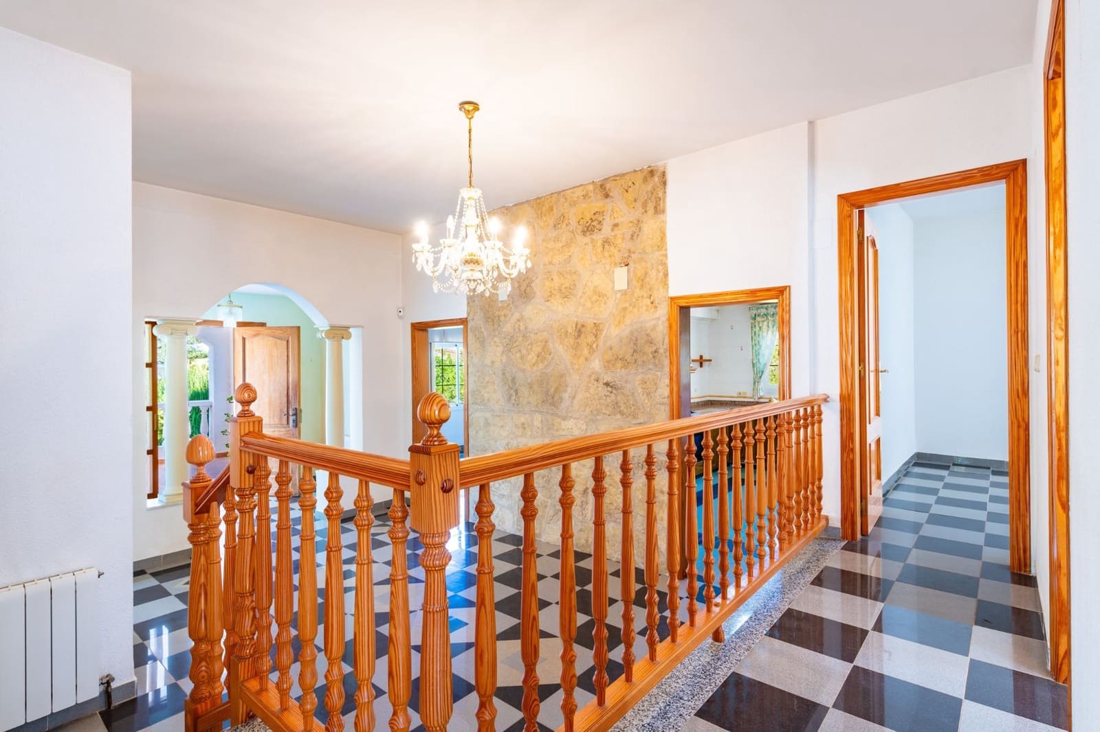 6 slaapkamer Villa te koop in Oropesa  met garage - € 430.000 (Ref: 9629623)