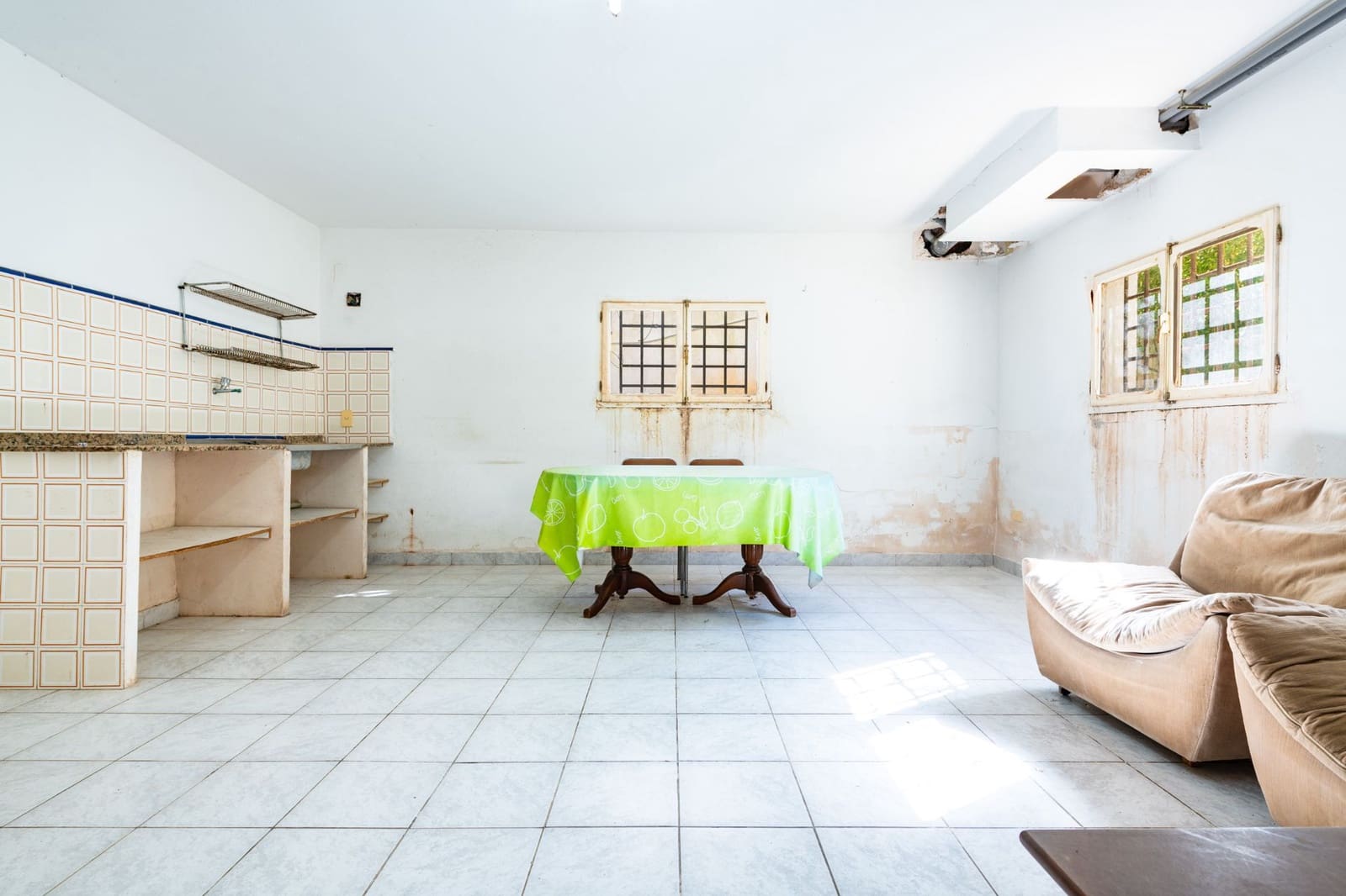 6 slaapkamer Villa te koop in Oropesa  met garage - € 430.000 (Ref: 9629623)