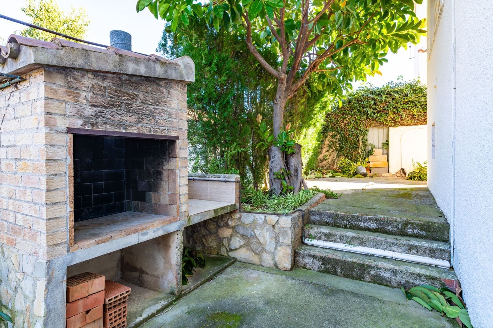 6 slaapkamer Villa te koop in Oropesa  met garage - € 430.000 (Ref: 9629623)